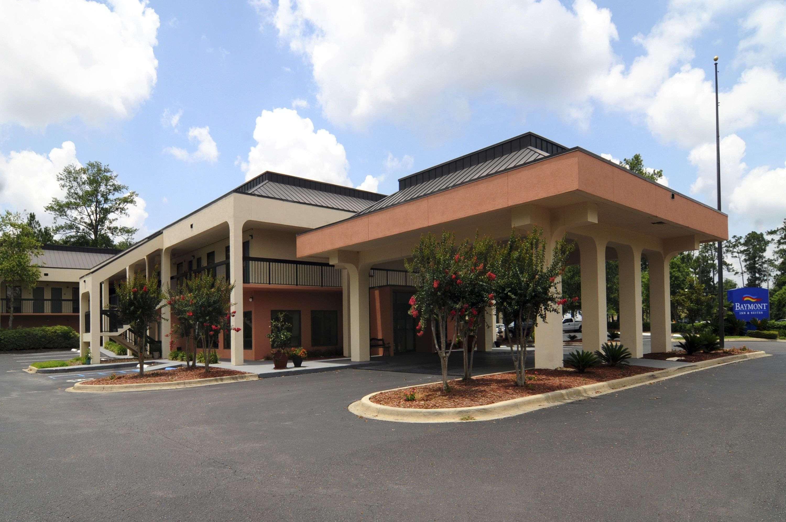 Baymont By Wyndham Tallahassee Extérieur photo