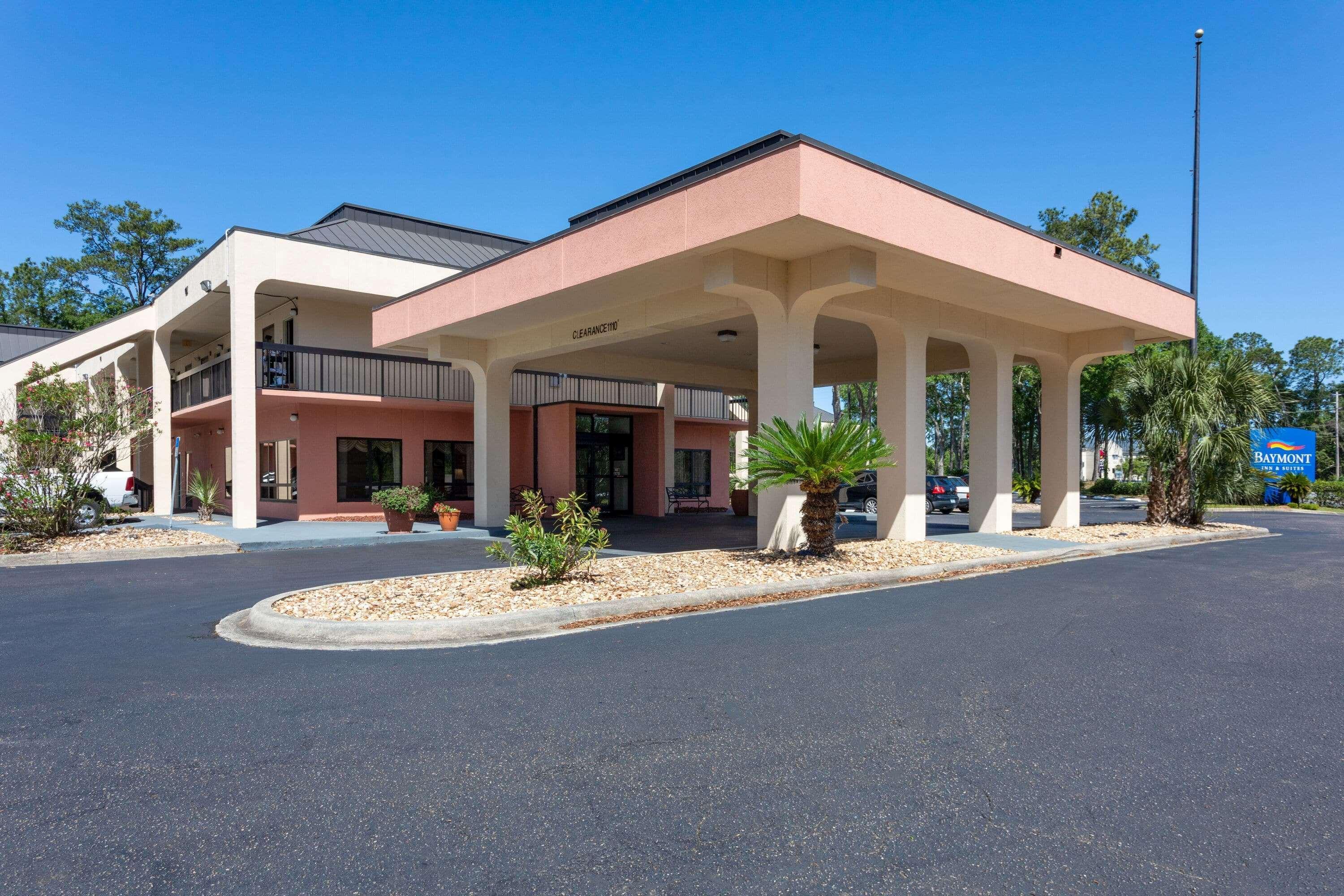 Baymont By Wyndham Tallahassee Extérieur photo