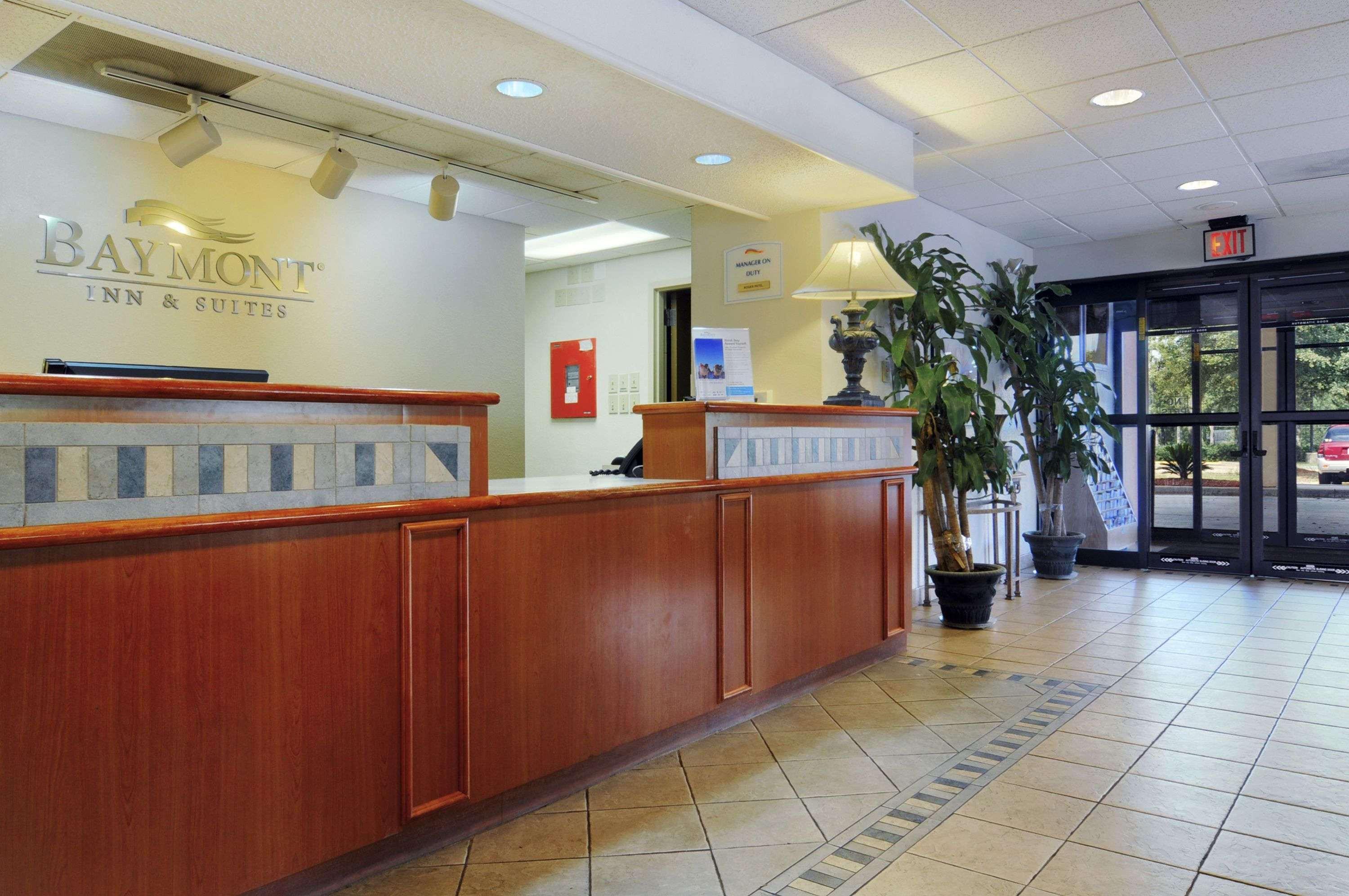 Baymont By Wyndham Tallahassee Extérieur photo